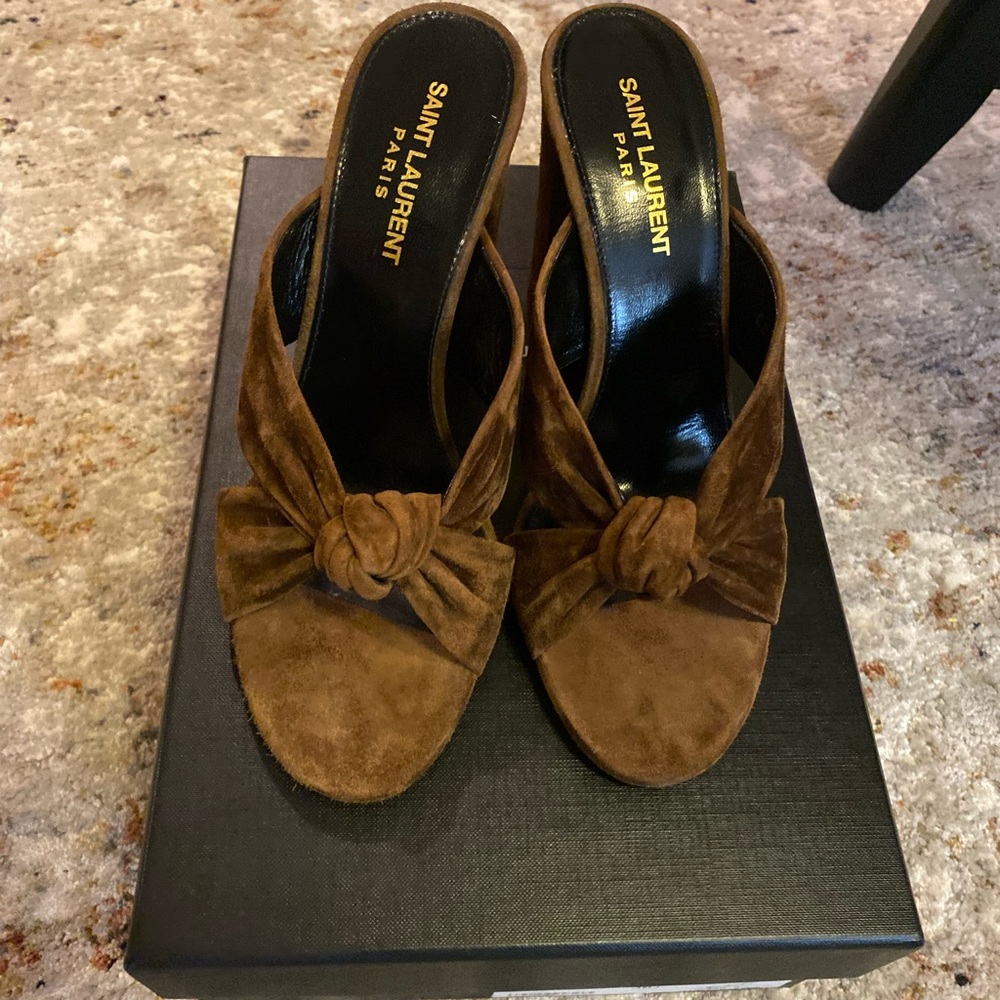 YSL Lou Lou 38.5 IT
